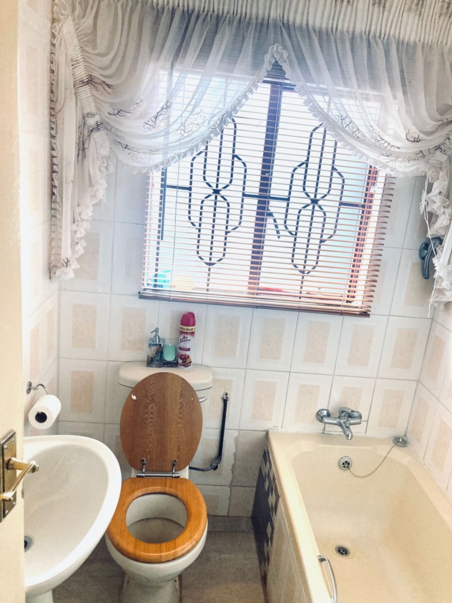 3 Bedroom Property for Sale in Mabopane Unit M North West